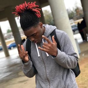 Meet your Posher, Elliot